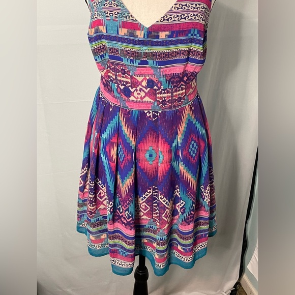 Forever 21 Colorful Sleeveless Dress size Small - Picture 2 of 10